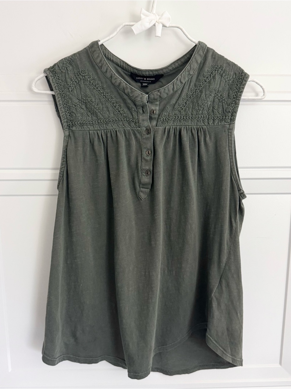 Lucky Brand Olive Green Sleeveless Embroidered Henley Tank, M